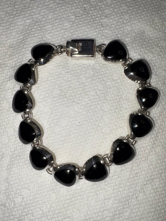 Mexico Jewelry - Vintage Mexican Sterling Silver Bracelet With Black Onyx Teardrop Links Marked 9